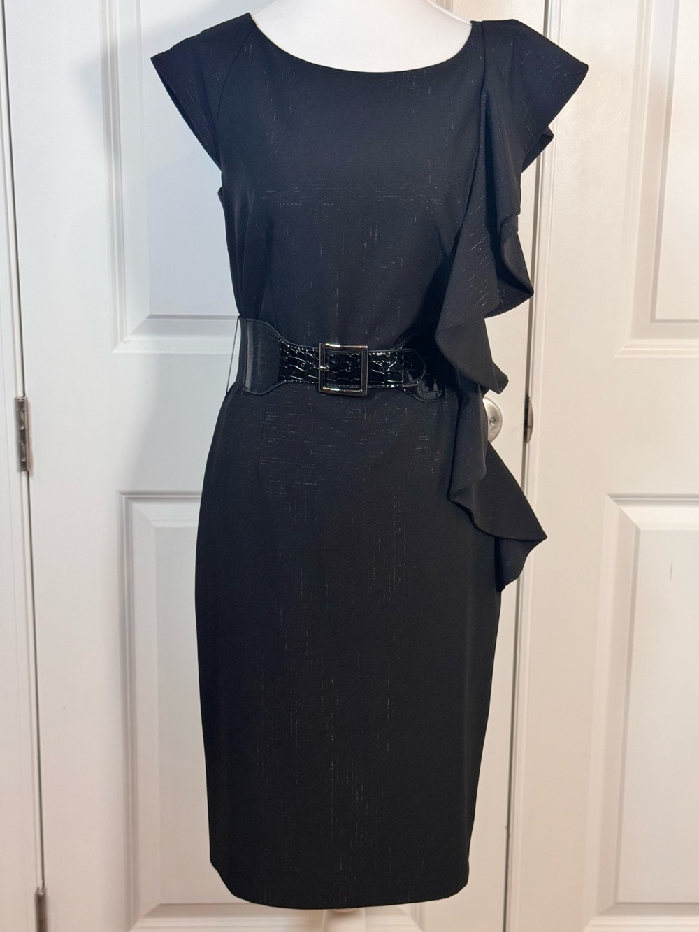 Tahari Black Shimmer Ruffle Sheath Dress 2 Belted Cocktail Wedding Guest Office